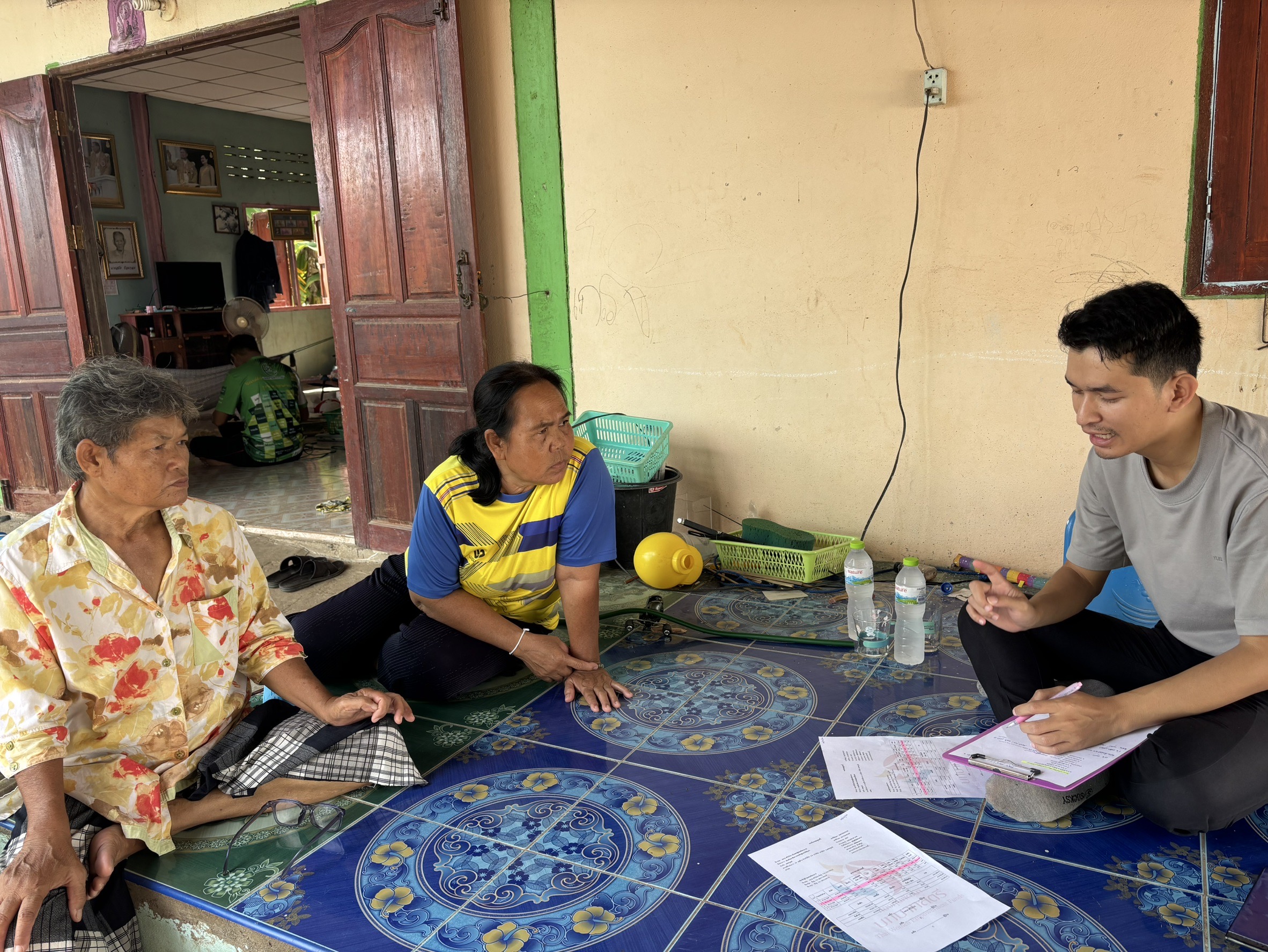 ?พช.วังโป่ง สานพลังชุมชน สร้างชุมชนเข้มแข็ง:ติดตามการดำเนินงานกองทุนพัฒนาบทบาทสตรี ตำบลวังโป่ง